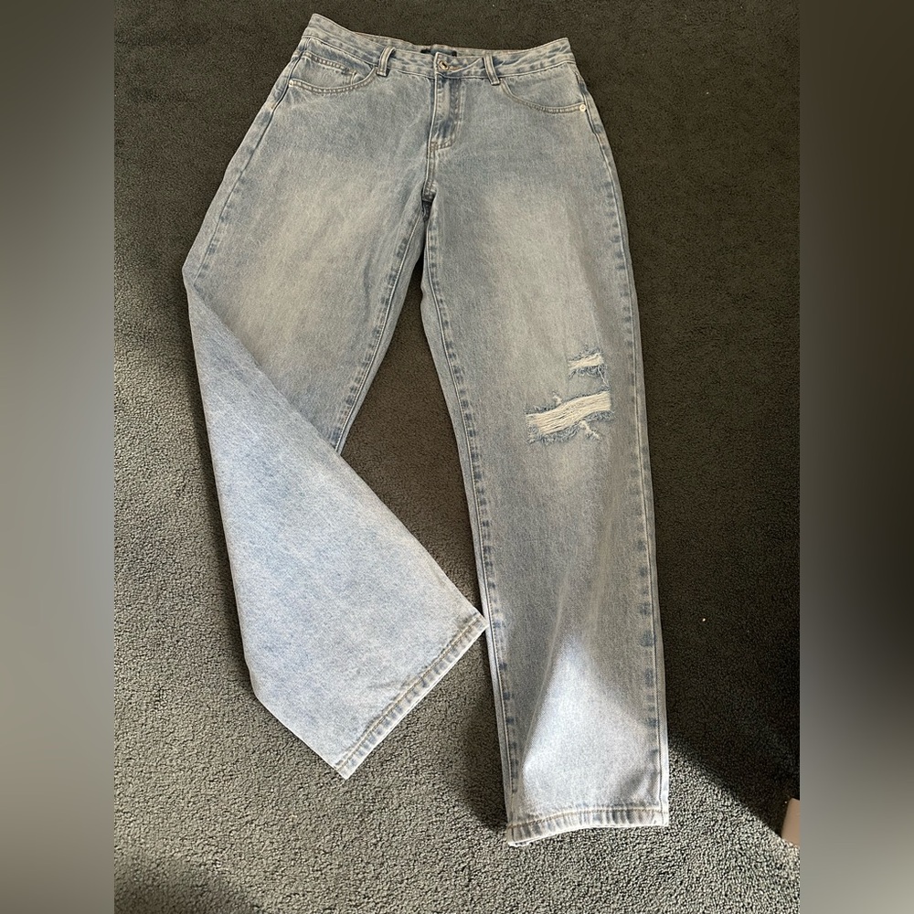 White Fox Boutique Light Blue Distressed Jeans